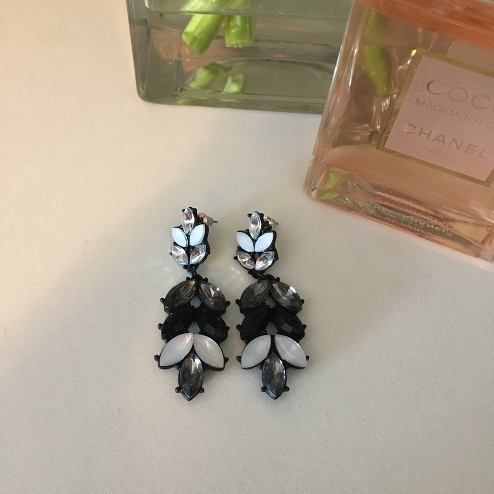 Express Black & White Statement Earrings (EUC)